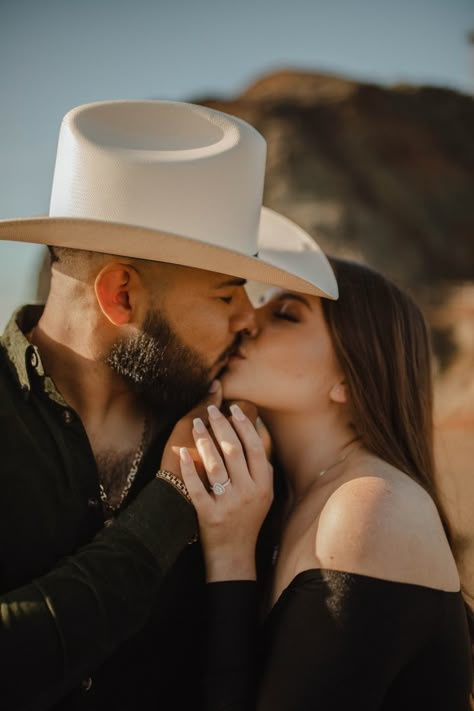 Vaquero Engagement Photos, Engagement Photos Mexican Theme, Engagement Western Photos, Mexican Engagement Photos, Latino Wedding, Western Engagement Pictures, Western Couple Photoshoot, Western Engagement Photos, Country Wedding Pictures