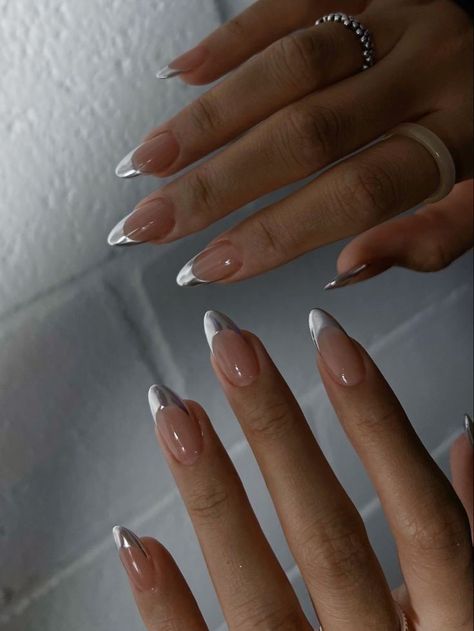 Almond Nails Silver Chrome, Chrome Silver Tip Nails, Silver Tips Acrylic Nails, Silver Chrome Acrylics, Nail Inspo Almond Silver, Silver Tip Almond Nails, Silver Chrome Tips Nails, Silver Crome Nails French Tip, Silver Biab Nails