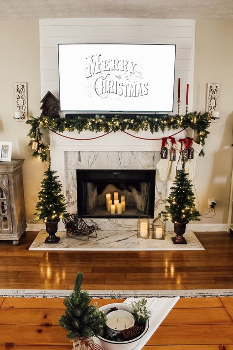 Christmas mantel- King of Christmas Yorkshire Fir collection Rustic Christmas Fireplace Decor, Easy Christmas Mantel Ideas, Fireplace Decor Christmas, Christmas Tree Inspo, Fireplace Christmas, Christmas Decorations Apartment, Christmas Apartment, Cozy Christmas Decor, Christmas Fireplace Decor