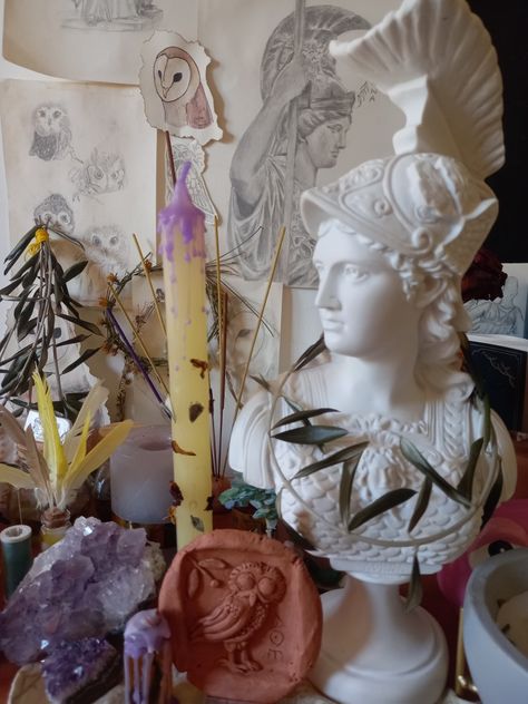 Altar To Athena, Greek God Alters, Athena Altar Offerings, Altar For Athena, Athena Alter Ideas, Athena Witchcraft, Athena Altar Ideas, Athena Worship, Hellenic Polytheism Altar