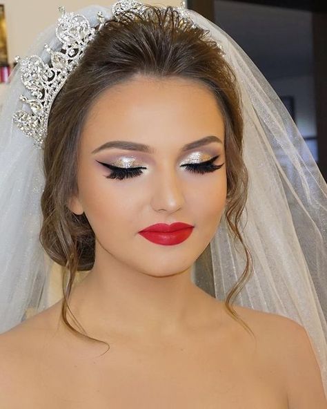 Bridal Skin Care, Wedding Skincare, Lovely Makeup, Wedding Makeup Bride, Eye Makeup Images, Gel French Manicure, Makeup 101, Bridal Makeup Natural, Amazing Makeup