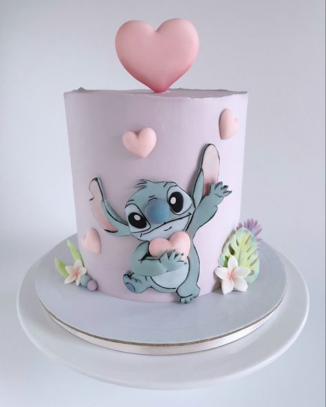 Italian meringue buttercream, fondant decorations Cake Decorating Stitch, Pink Stitch Cake, Stitch Cake Ideas Birthday Parties, Stitch Cake Ideas, Gymnastic Cake, Cake Stitch, Stitch Birthday Cake, Lilo And Stitch Cake, Italian Meringue Buttercream