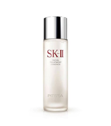 Celebrity Skin Care, Skin Essence, French Skincare, Japanese Skincare, Sk Ii, Best Skincare Products, Anti Aging Moisturizer, Dewy Skin, Anti Aging Treatments