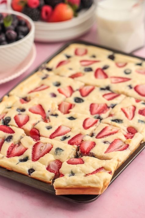 Berry Sheet Pan Pancakes Recipe - Frugal Mom Eh! Cake Donuts Baked, Sheet Pan Pancakes, Brunch Bake, Pan Pancakes, Sheet Pan Dinners Recipes, Frugal Mom, Feed A Crowd, Fluffy Pancakes, Baked Donuts