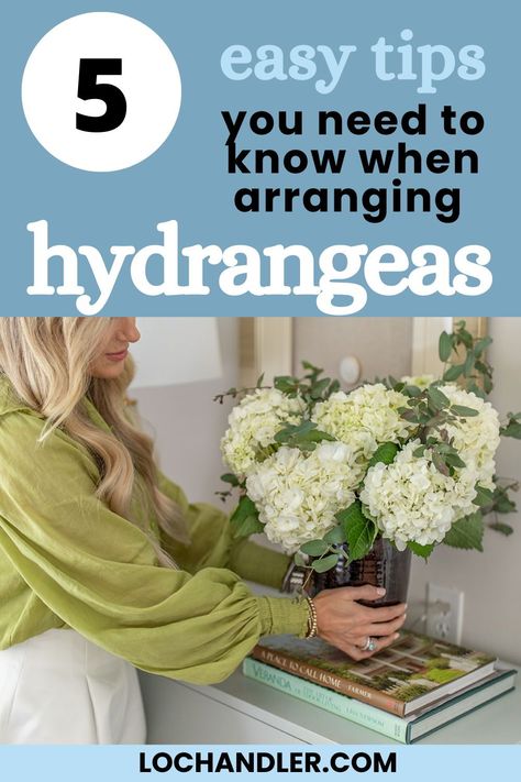 Antique Floral Arrangements, Diy Hydrangea Arrangements, Hydrangea In A Vase, Simple Hydrangea Arrangements, Floral Arrangement With Hydrangeas, Hydrangea Arrangements For Home Vase, How To Arrange Hydrangeas In A Vase, How To Cut Hydrangeas For A Vase, Flower Arrangement Hydrangeas