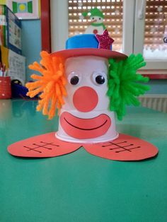 Clown Crafts Preschool, Purim Crafts Preschool, Purim Crafts, Clown Crafts, Carnival Crafts, Circus Crafts, Fall Arts And Crafts, Carnival Themes, Craft Projects For Kids