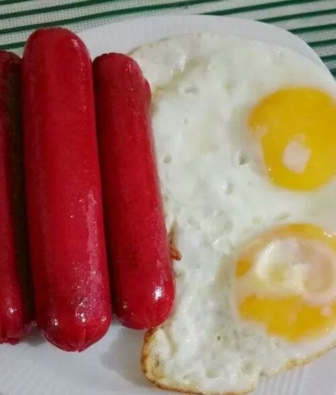 TJ Hotdogs + Fried Eggs Hot Dog With Egg, Hot Dog Breakfast, Fried Hotdogs, Dog Breakfast, Fried Eggs, Health Dinner, Wedding Illustration, Health Dinner Recipes, Egg Breakfast