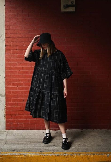 The Trending Dresses at ASOS, COS and John Lewis All Have One Thing in Common Oversized Dress Outfit, Oversize Dress Outfit, Oversized Dresses, Smock Dress Outfit, Oversize Dress, 2020 Fashion Trends, Oversize Fashion, Oversized Dress, Smock Dress