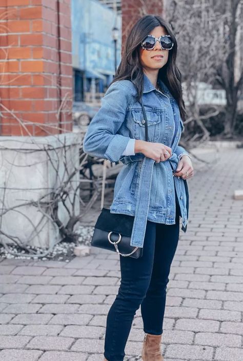 Denim Jacket With Belt Outfit, Dark Jeans With Light Jean Jacket Outfit, Denim Jacket With Belt, Belted Jean Jacket Outfit, Denim Belted Jacket Outfit, Belted Denim Jacket, Belted Denim Jacket Outfit, Belted Jacket Outfit, Denim Dress Outfits