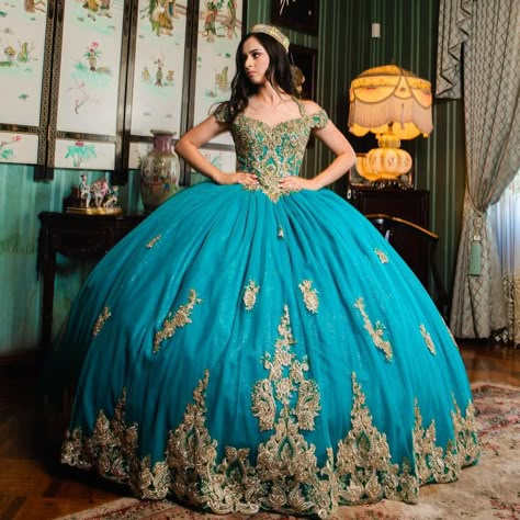 Quince Dresses Turquoise, Teal And Gold Quinceanera Dresses, Jasmine Quinceanera Dress, Princess Jasmine Quinceanera Dresses, Jasmine Sweet 16 Theme, Aladdin Theme Quinceanera, Princess Jasmine Quinceanera Theme, Jasmine Quinceanera Theme, Teal Quince Dress