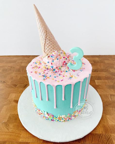 Cake With Ice Cream, Ice Cream Cake Ideas Birthdays, Ice Cream Cake 2nd Birthday, Ice Cream Cake Design, Ice Cream Drip Cake, Melted Ice Cream Cake, Ice Cream Cake Designs Birthday Parties, Birthday Cake Ice Cream Theme, Ice Cream Birthday Cake Design