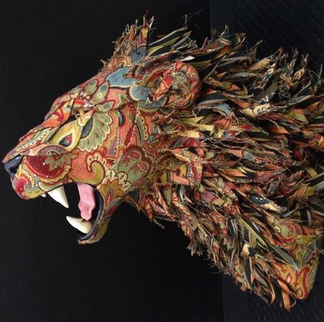 Animal Head Wall, Home Decor Sculptures, Taxidermy Art, Textile Sculpture, Colossal Art, Faux Taxidermy, Unusual Animals, Fibre Art, Fabric Animals