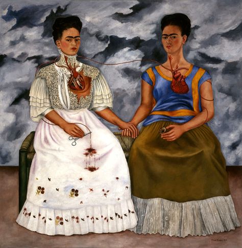 The Two Fridas by Frida Kahlo, oil on canvas, 1939 #TheTwoFridas #FridaKahlo Frida Kahlo House, The Two Fridas, Two Fridas, Tina Modotti, Frida Kahlo Paintings, Kahlo Paintings, Frida And Diego, Female Painters, Famous Portraits