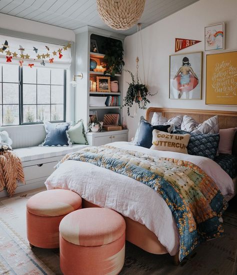 Bed Rooms Ideas Colorful, Bright Relaxing Bedroom, Girly Eclectic Bedroom, Clean And Colorful Bedroom, Playful Bedroom, Colorful Bedroom Inspirations, Boho Bedroom Bright Colors, Teen Bedding Sets Bohemian, Colorful Bedding Ideas