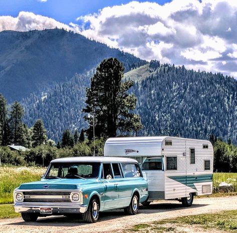 Unique Campers, Motorcycle Camping Gear, T1 Bus, Chevy Diesel Trucks, Classic Campers, 72 Chevy Truck, Vintage Rv, Motorcycle Camping, C10 Trucks