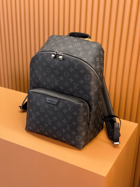 #bag #shoes #Clothing #designer #luxury Please add our Whatsapp+8618588935156 Mochila Louis Vuitton, Designer Travel Bags, Lv Backpack, Black Men Fashion Swag, Mens Casual Dress Outfits, Expensive Jewelry, Rich Life, Mens Casual Dress, Best Husband