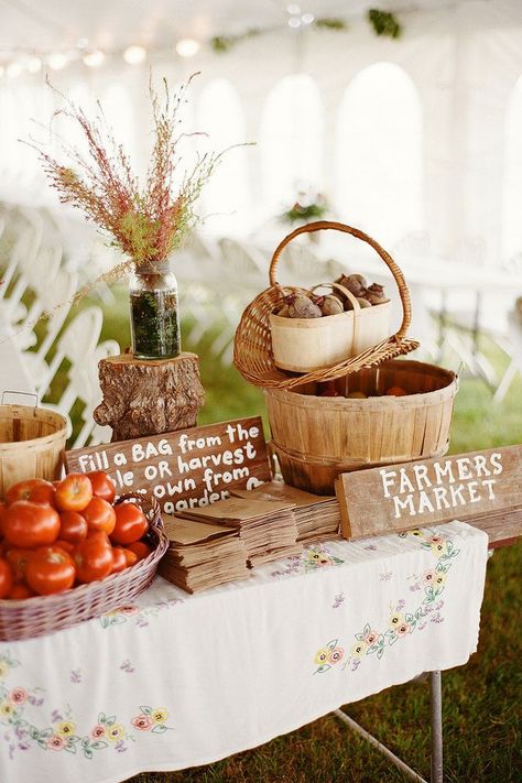 Farmers Market Party, Farmers Market Wedding, Summer Bachelorette Party, Farmers Market Display, Farmer Market, Bridal Shower Inspo, Market Table, Country Theme Wedding, Selling Tips