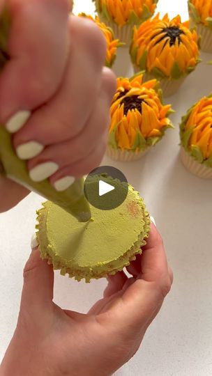 12K views · 1.1K reactions | It’s time for sunflower 🌻 season .. this sweet buttercream sunflower is just about to bloom  Using the trusty leaf nozzle 352 !  . . #sunflower  #sunflowercupcakes  #sunflowers  #sunflowerlove  #cupcakeroses #flowercupcakes #cupcakeflowers #flowercupcakebouquet #leedsbaker #floristsandflowers #cupcakebouquets #buttercreamflowers #buttercreambouquet #buttercreamcupcakes #pipedflowers #pipingskills #cupcakeart #fortheloveofcupcakes #cupcakegoals #yorkshirecakes #yorkshirecupcakes #yorkshirebaker #tastemademedolt #weddingfloralcupcakes #bakingcheerleaders #floralpiping #buttercreampiping #yourcakestories #pipingflowers #wakefieldbaker | Hi im Nikki | Joey Stamper · Sunflower Buttercream Sunflower, Sunflower Cupcakes, Sunflower Season, Piping Flowers, Buttercream Cupcakes, Cupcake Art, Cupcake Bouquet, Flower Cupcakes, Buttercream Flowers