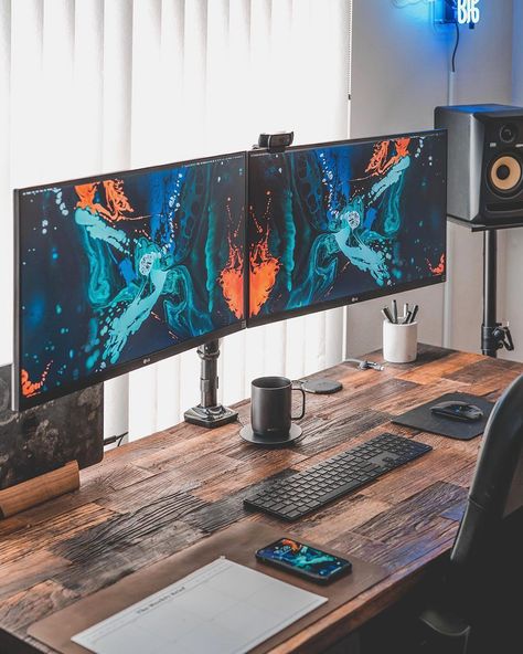 Minimal Setups on Instagram: “Dual monitor arm setup by @araltasher #minimalsetups #workspace #dualmonitors #office #workspaces #desk #desksetup #workspacegoals” Gorgeous Office, White Office Furniture, Corner Desk Office, Office Architecture, Corporate Office Design, Corporate Office Decor, Dual Monitor, Modern Office Design, Desk Ideas