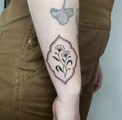 Spanish Inspired Tattoos, Belfast Tattoo, Learn To Tattoo, Mystical Tattoos, Tattoo Now, Floral Tattoo Design, Time Tattoos, Fine Line Tattoos, Line Tattoos