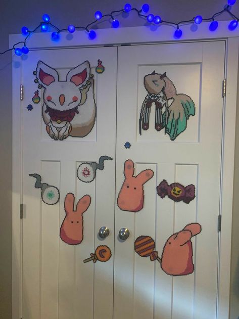 Tbhk Room Ideas, Anime Diy Decorations, Diy Room Decor Anime, Anime Decor Diy, Anime Room Ideas Diy, Anime Craft Ideas, Anime Room Decor Diy, Anime Diy Ideas, Anime Decor Ideas