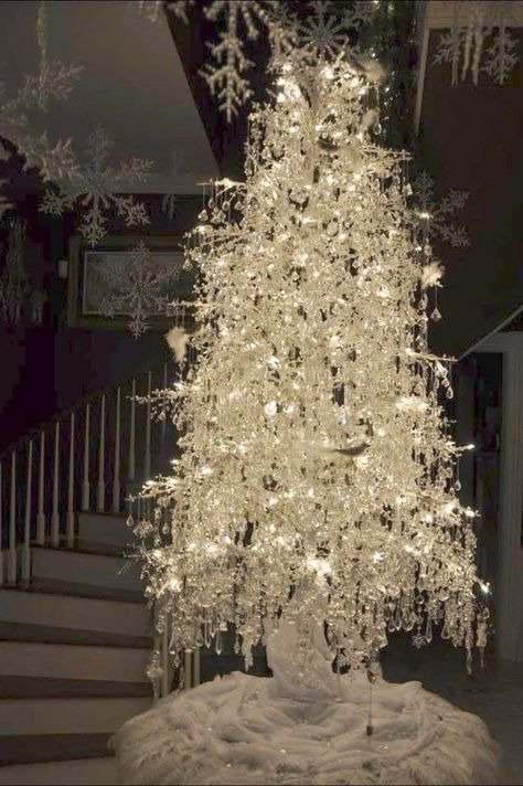 Irredescent Christmas Tree Decor, Diamond Christmas Tree, Icy Christmas Decor, White Twig Christmas Tree, White Christmas Tree Decor Ideas, Ice Christmas Tree, White Christmas Tree Decor, Glam Christmas Tree, Christmas Tree Decor Ideas