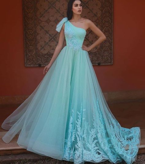 Style inspiration! #style#glam#classybabesrock Cyan Prom Dress, Cyan Dress, Occasion Dresses Uk, Evening Dresses Uk, One Shoulder Prom Dress, Prom Dresses Elegant, Green Tulle, Prom Dresses 2020, Evening Dresses Online