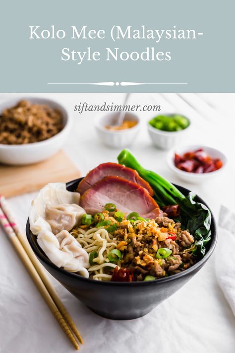 Kolo Mee is a dry Sarawak Malaysian noodle tossed in a savoury pork and shallot mixture, topped off with fragrant fried onions. This is a leaner version without the use of lard, which is typically used in hawker stalls. A classic staple food in Malaysia, it is eaten for breakfast, lunch, or dinner. #kolomee #noodles #malaysian #recipes #delicious #asianrecipes @siftandsimmer | #siftandsimmer Kolo Mee Recipe, Malaysian Breakfast, Malaysia Recipes, Malaysian Recipes, Malay Food, Malaysian Cuisine, Chinese Noodles, Black Bowl, Recipes Delicious