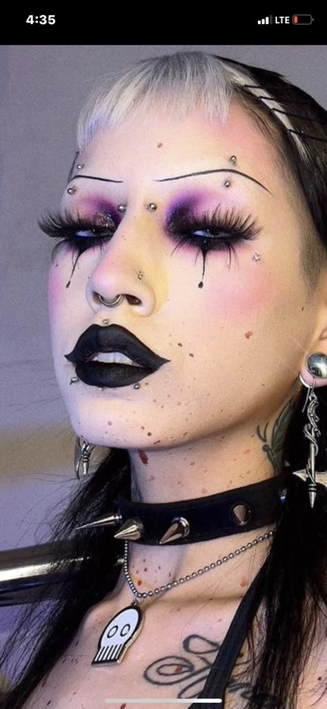 Dark Purple Goth Makeup, Pretty Gothic Makeup, Grunge Rock Makeup, Hooded Eye Drag Makeup, Alt Eye Makeup Looks, Grungey Smokey Eye Makeup, Rave Clown Makeup, Rave Clown Outfit, Dark Drag Makeup