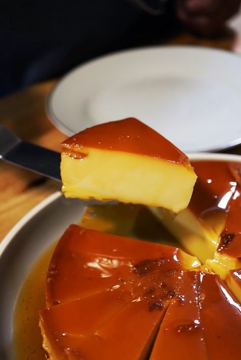 Instant Pot Flan, Flan Instant Pot, Instant Pot Flan Recipe, How To Make Flan, Mexican Flan, Korean Cream, Garlic Cheese Bread, Flan Recipe, Yogurt Maker