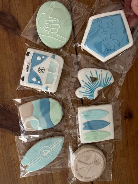 🌊🏄‍♂️FOURever Young🌊🏝 Fourth birthday party idea for boys! Beachy, boho, surfer boy party! Follow @daintydaledesigns on Instagram for more inspiration or to book with for your next event!🏄‍♂️🏝🌊 cookies by @southernsweetshomebaking Boho Surf Party, 5 Is A Vibe Birthday Party Boy, Surfer Cookies, Five Is A Vibe Birthday Party Boy, Four Ever Young Party Theme Boy, Boho Surf Birthday Party, Beachy Birthday Party, 10th Birthday Theme, Surfer Birthday Party