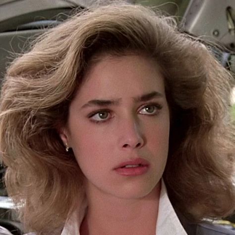 Claudia Wells, 80s Girl, Ramona Flowers, Hair Catalog, 80s Aesthetic, 90s Hairstyles, Stage Makeup, Thomas The Tank Engine, Beauty Icons