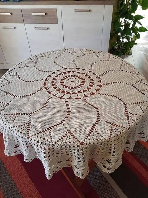 Mantel Redondo A Crochet Patrones, Mantel Redondo A Crochet, Crochet Table Cover, Crochet Table Topper, Crochet Patterns Filet, Crochet Tablecloth Pattern, Table Clothes, Crochet Table Runner Pattern, Crochet Dollies