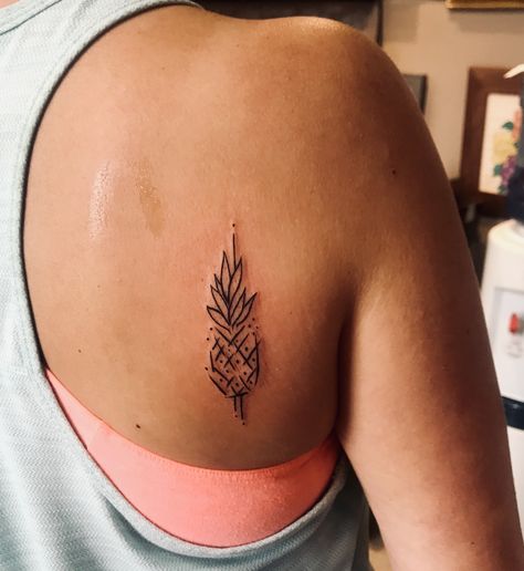 Pineapple Tattoo Behind Ear, Hawaiian Collar Bone Tattoo, Pineapple Hibiscus Tattoo, Floral Pineapple Tattoo, Dainty Pineapple Tattoo, Big Island Tattoo, Pinapple Tattoos Simple, Watercolor Pineapple Tattoo, Seychelles Tattoo