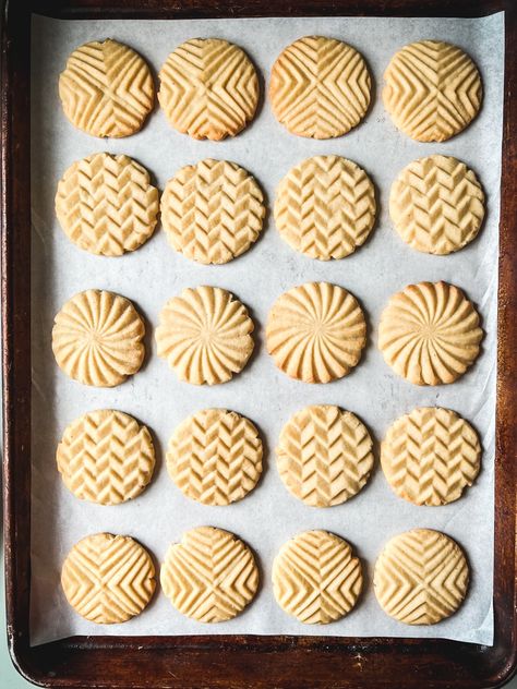 Eggnog Shortbread Cookies, Stamped Shortbread Cookies, Stamped Sugar Cookie Recipe, Stamped Shortbread Cookie Recipe, Eggnog Glaze, Brown Sugar Shortbread, Eggnog Cookies, Shortbread Cookie Recipe, Sprinkle Cookies