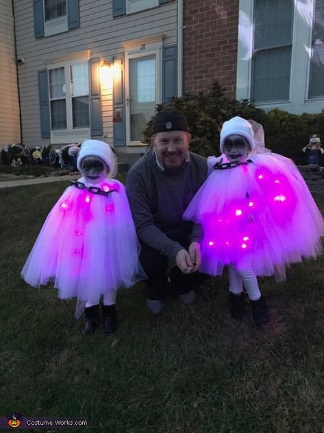 Jaimie: My daughters are wearing these fun little ghost costumes. I was browsing Pinterest for some ghost costume ideas (that’s what my girls said they wanted to be) and saw a... Sibling Ghost Costumes, Pink Ghost Costume, Girly Ghost Costume, Homemade Ghost Costume For Kids, Diy Toddler Ghost Costume, Kids Ghost Costume Girl, Toddler Ghost Costume Girl, Ghost Costume Ideas, Girls Ghost Costume