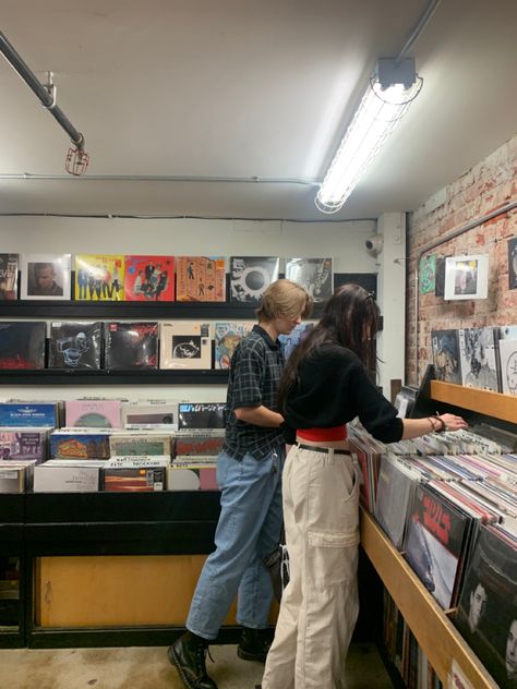 Record Store Date Aesthetic, Vinyl Shopping Aesthetic, Kaylie Aesthetic, Record Store Date, Shopping Date Aesthetic, Vinyl Shop Aesthetic, Record Shop Aesthetic, Collector Aesthetic, Record Store Aesthetic