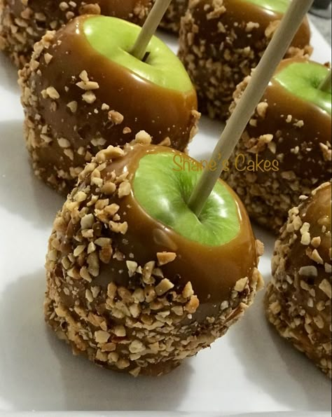 Caramel Apple Aesthetic, Caramel Apples Aesthetic, Halloween Pastries, Thankful Board, Candy Apples Caramel, Apples And Caramel, Yarn Color Palette, Corpse Bride Halloween, Caramel Apple Pops