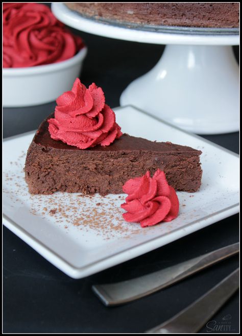 Decadent Chocolate Flourless Cake with Red Velvet Mousse - A Dash of Sanity Red Velvet Mousse, Chocolate Flourless Cake, Soft Sugar Cookie, Flourless Cake, Soft Sugar, Chocolate Chip Pancakes, Soft Sugar Cookies, Flourless Chocolate, Creamy Desserts