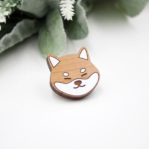 Laser Cut Pins, Wooden Brooch, Personalised Christmas Decorations, Wooden Keychain, Dog Pin, Pet Tags, Make Color, Diy Embroidery, Wood Jewellery