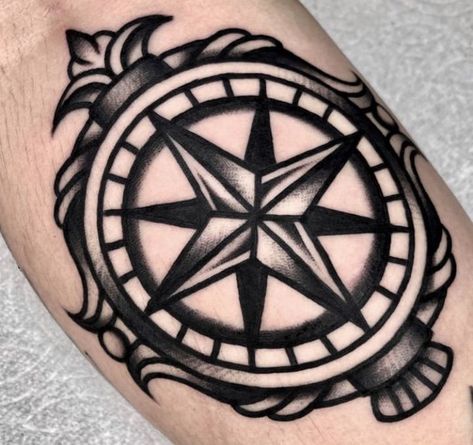 Traditional Compass Tattoo Black, American Traditional Compass Tattoo, Old School Compass Tattoo, Compass Tattoo Traditional, Vintage Compass Tattoo, Traditional Compass Tattoo, Aviation Tattoo, Old School Tattoo Sleeve, Traditional Tattoo Black And White