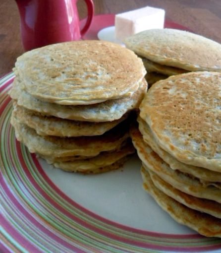 Overnight Oatmeal Pancakes - Coachs Oats Baby Oatmeal, Oats Pancakes, Oatmeal Pancake, Pumpkin Pancake, Vegetarian Pancakes, Holiday Recipies, Yum Breakfast, Ww Breakfast, Yummy Bread