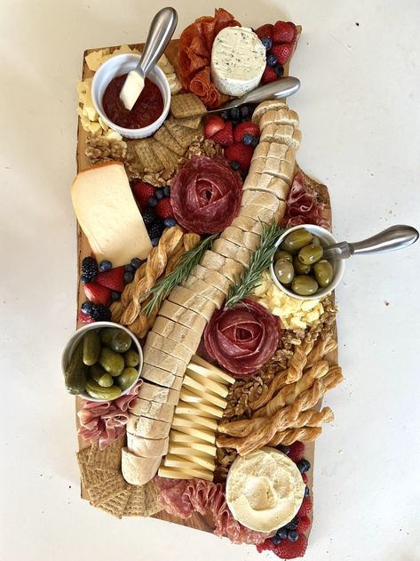 large charcuterie board design including cheese (boursin, gouda, cheddar, havarti), crackers, baguette, salami, pickles, olives, walnuts, berries, rosemary garnish. How to style a cheese board. Grazing board Char Board, Large Charcuterie Board, Wedding Board, Wood Board, Charcuterie Board, Cheese Board, Dinner Party, Dairy, Cheese