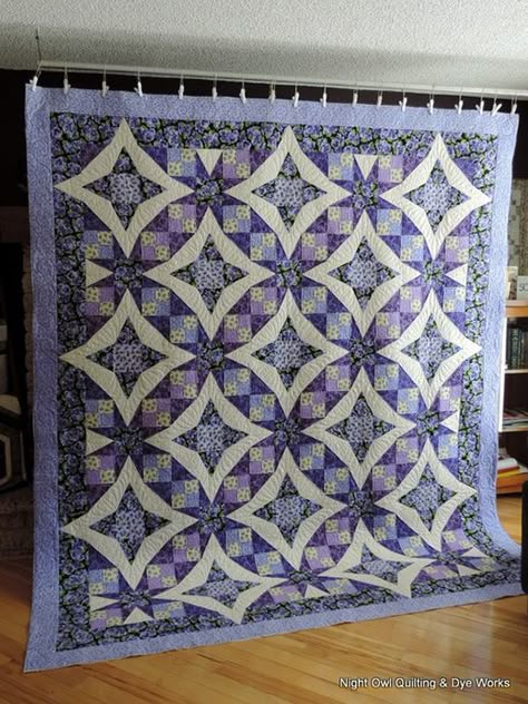 Pansies in Paradise Quilt Owl Quilts, Sea Quilt, Purple Quilts, Quilt Care, Star Quilt Patterns, Colorful Quilts, Star Quilts, White Quilt, Blue Quilts