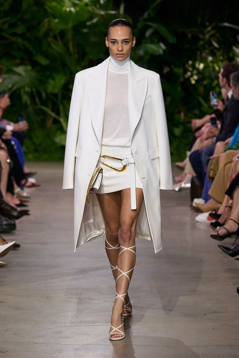 Michael Kors Fashion Show, Fashion Shows 2023, Michael Kors 2023, Spring 2023 Runway, New Year Look, Michael Kors Runway, Valentin Yudashkin, Damir Doma, Lou Doillon