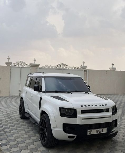 White Defender, Expensive Car Brands, Defender Interior, 2024 Manifestations, Expensive Car, Girly Car Accessories, Girly Car, Future Cars, Land Rover Defender 110