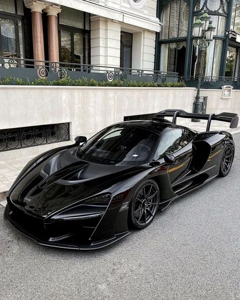 Bat Mobile, Tmax Yamaha, Mclaren Senna, Image Moto, Dream Car Garage, Mclaren Cars, Car Organization, Sport Automobile, Street Racing Cars