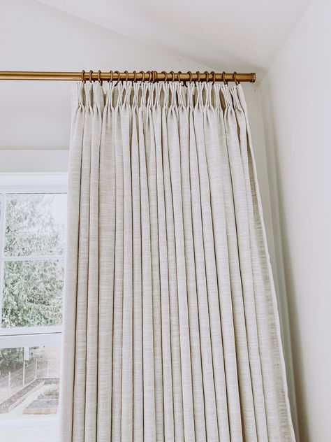 Triple Pinch Pleat Curtains, White Pinch Pleat Curtains, Triple Pleat Curtains, Primary Bedroom Curtain Ideas, Curtains Without Blinds, Three Window Curtain Ideas, Two Pages Curtains, Trendy Curtains, Bedroom Curtains Ideas