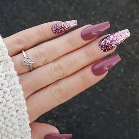 Casket Nails, Nail Design Glitter, Simple Fall Nails, Fall Nail Art Designs, Valentine Nails, Winter Nails Acrylic, Purple Nail, Winter Nail Designs, Winged Liner