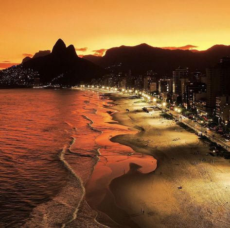 Shotting Photo, Summer Dream, Pretty Places, Amalfi, Summer Aesthetic, Dream Vacations, Pretty Pictures, Rio De Janeiro, At Night